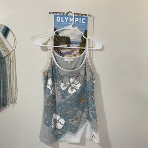 Tori Richard Size Medium Embroidered Tank Top